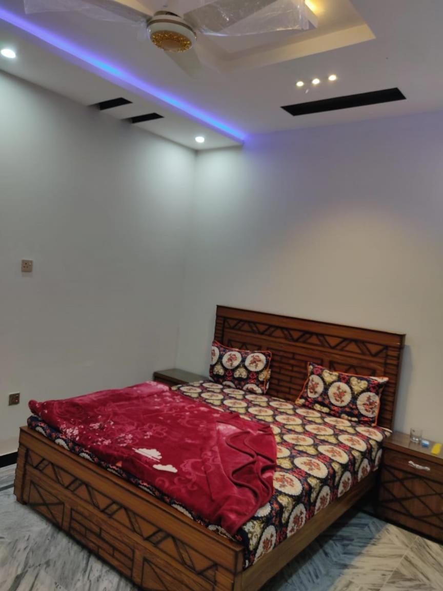 Lavish Residency Guest House Fasial Town Rawalpindi Luaran gambar